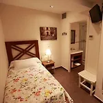 La Ciudadela Hotel *