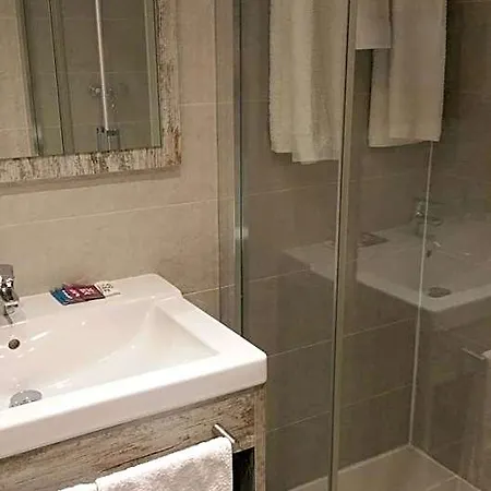 La Ciudadela Hotel *